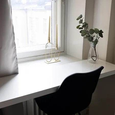 2ndhomes 2br With Sauna & Balcony Apartment